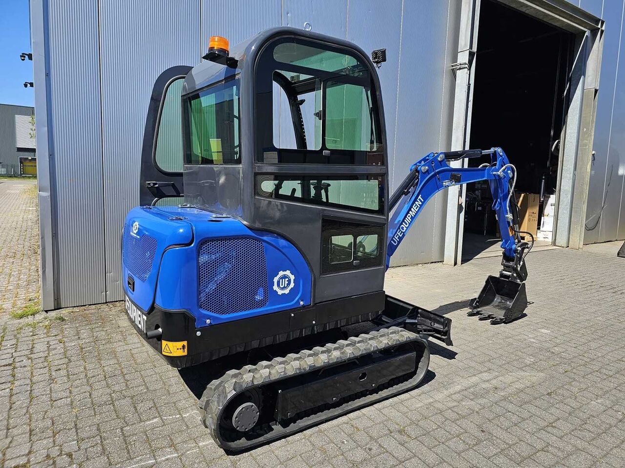 UF EQUIPMENT NM25 - MINI EXCAVATOR - QUICK CHANGE SYSTEM - 3 BUCKETS - 2026 - Miniexcavadora: foto 5 UF EQUIPMENT NM25 - MINI EXCAVATOR - QUICK CHANGE SYSTEM - 3 BUCKETS - 2026 - Miniexcavadora: foto 5