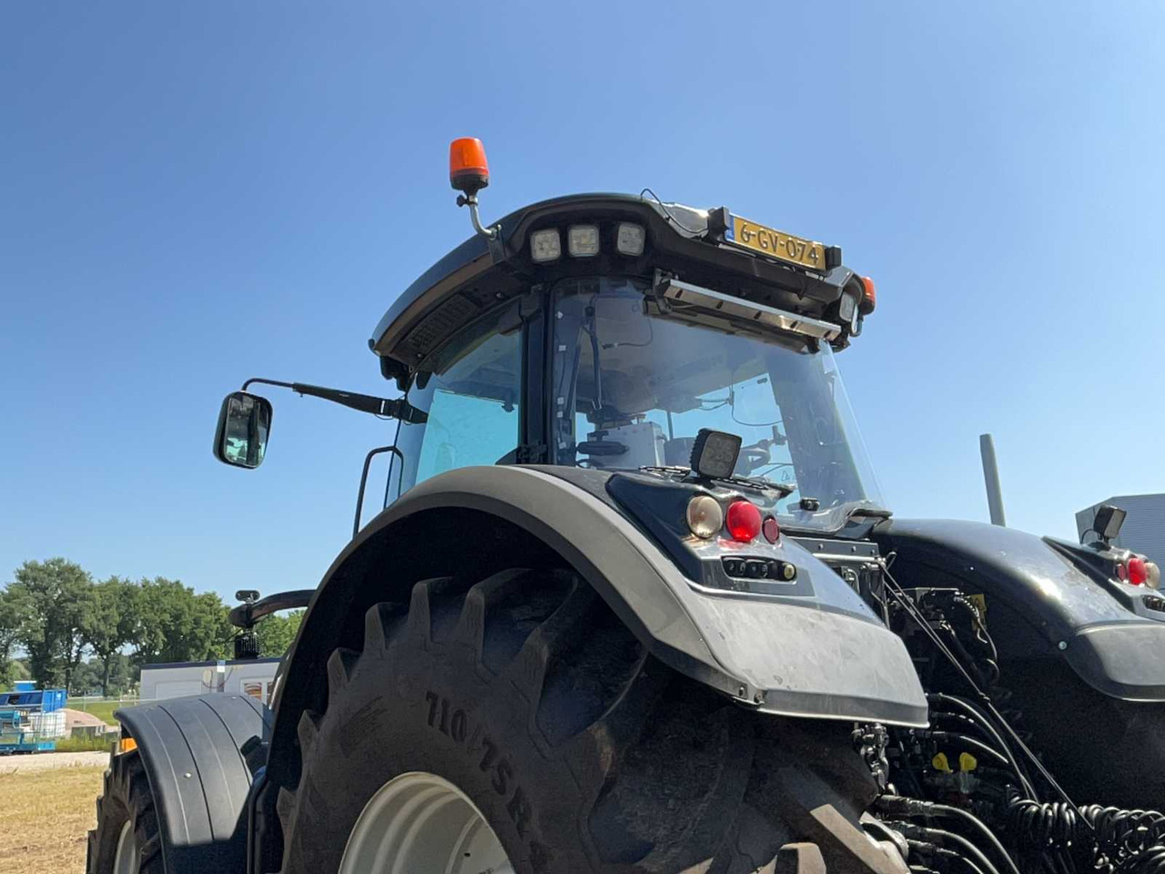 Valtra S374 - Tractor: foto 5 Valtra S374 - Tractor: foto 5