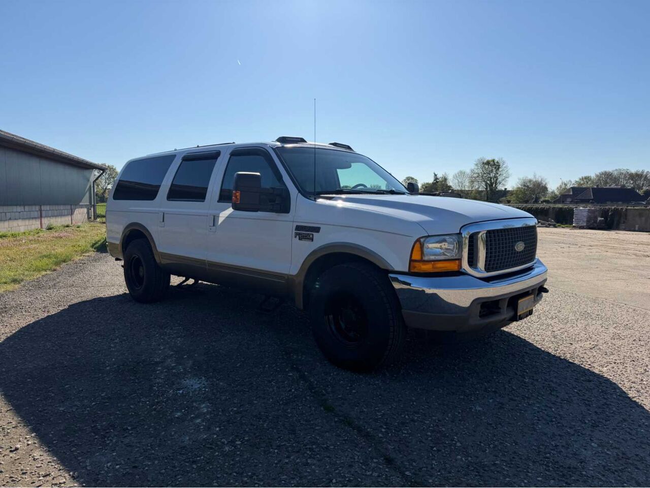 2000 FORD EXCURSION LIMITED 7.3 V8 DIESEL COMMERCIAL VEHICLE - Vehículo comercial ligero: foto 5 2000 FORD EXCURSION LIMITED 7.3 V8 DIESEL COMMERCIAL VEHICLE - Vehículo comercial ligero: foto 5