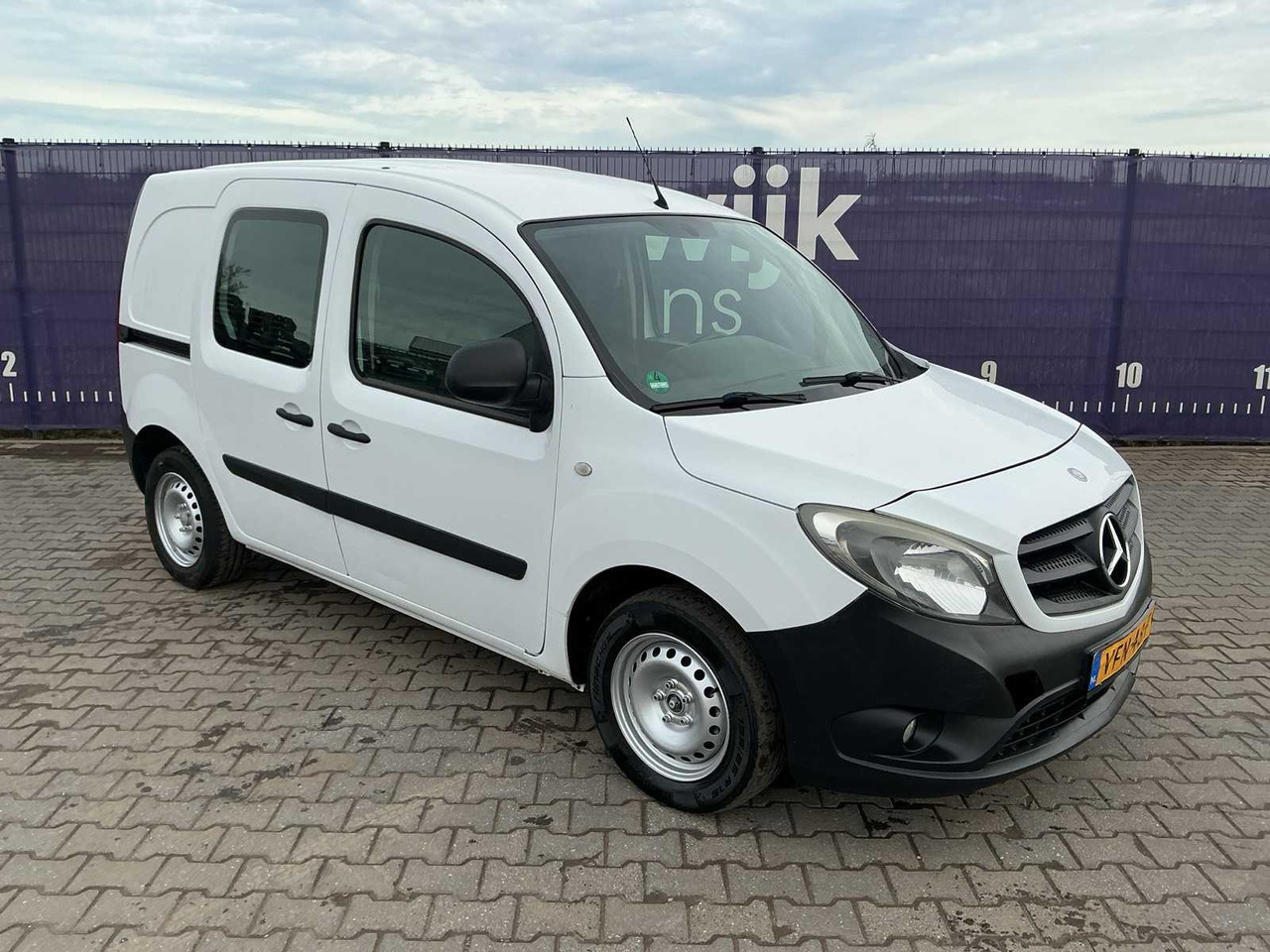 2014 - MERCEDES-BENZ - CITAN - 108 CDI ECONOMY - COMMERCIAL VEHICLE - Vehículo comercial ligero: foto 2 2014 - MERCEDES-BENZ - CITAN - 108 CDI ECONOMY - COMMERCIAL VEHICLE - Vehículo comercial ligero: foto 2