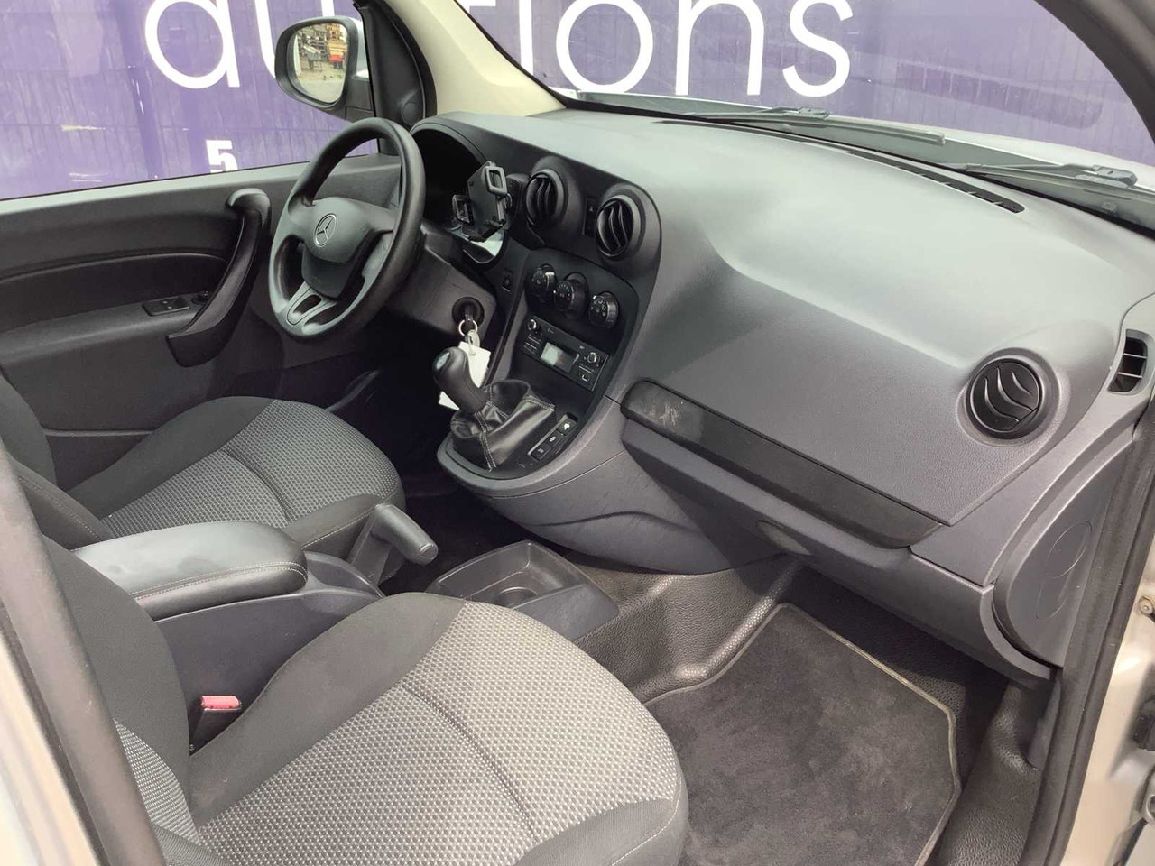 2014 - MERCEDES-BENZ - CITAN - 109 CDI BLUEEFF. - COMPANY CAR - Vehículo comercial ligero: foto 5 2014 - MERCEDES-BENZ - CITAN - 109 CDI BLUEEFF. - COMPANY CAR - Vehículo comercial ligero: foto 5