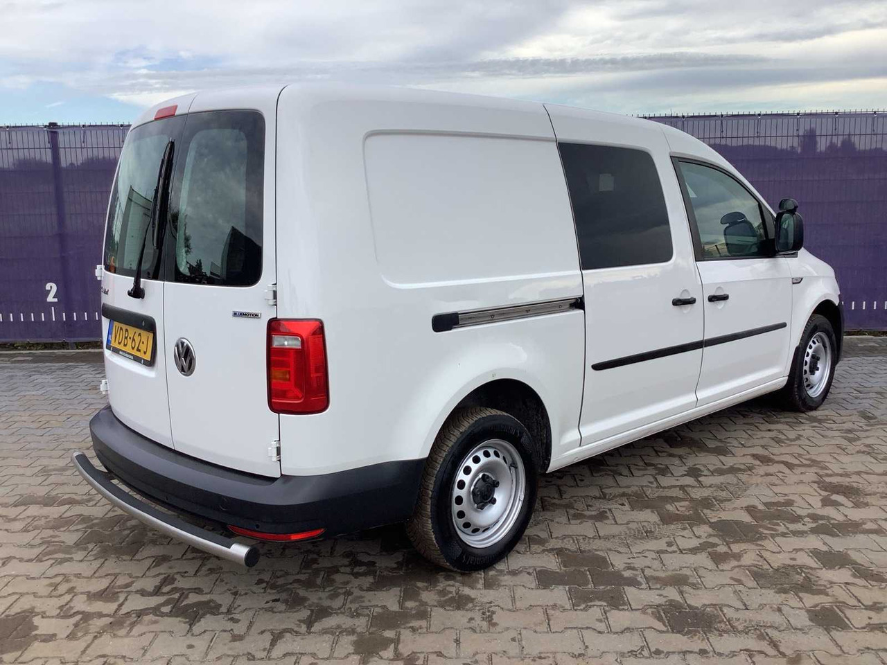 2019 - VOLKSWAGEN - CADDY - 1.4 TGI MAXI L2H1 ECOFUEL - CNG/NATURAL GAS - COMMERCIAL VEHICLE - Vehículo comercial ligero: foto 3 2019 - VOLKSWAGEN - CADDY - 1.4 TGI MAXI L2H1 ECOFUEL - CNG/NATURAL GAS - COMMERCIAL VEHICLE - Vehículo comercial ligero: foto 3