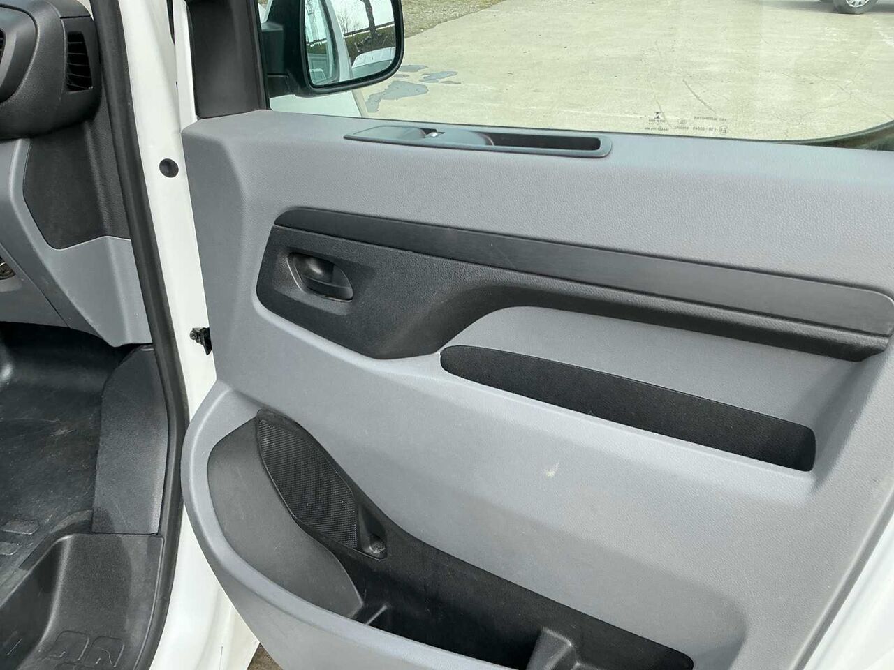 Vehículo comercial ligero CITROËN JUMPY: foto 24