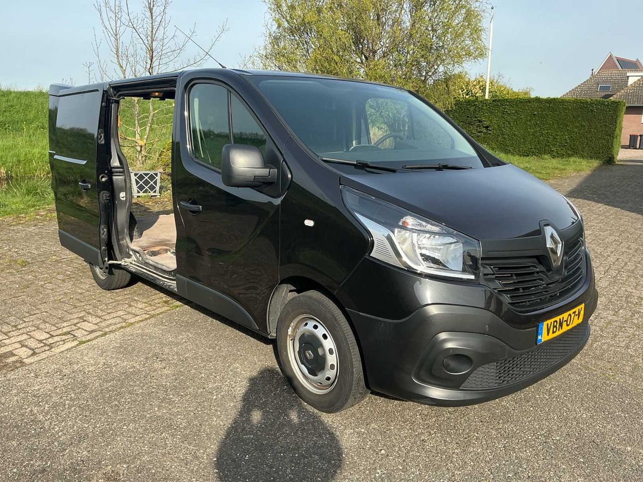 RENAULT TRAFIC 1.6 DCI T29L1H1COMEN COMMERCIAL VEHICLE - Vehículo comercial ligero: foto 4 RENAULT TRAFIC 1.6 DCI T29L1H1COMEN COMMERCIAL VEHICLE - Vehículo comercial ligero: foto 4