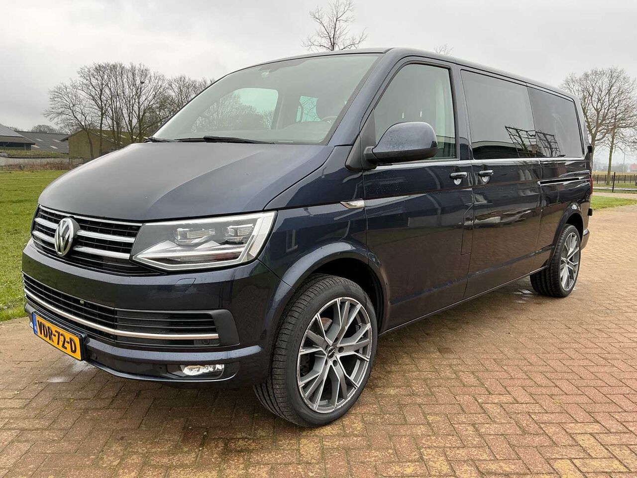 VOLKSWAGEN TRANSPORTER CARAVELLE 2.0 TDI - Vehículo comercial ligero: foto 1 VOLKSWAGEN TRANSPORTER CARAVELLE 2.0 TDI - Vehículo comercial ligero: foto 1