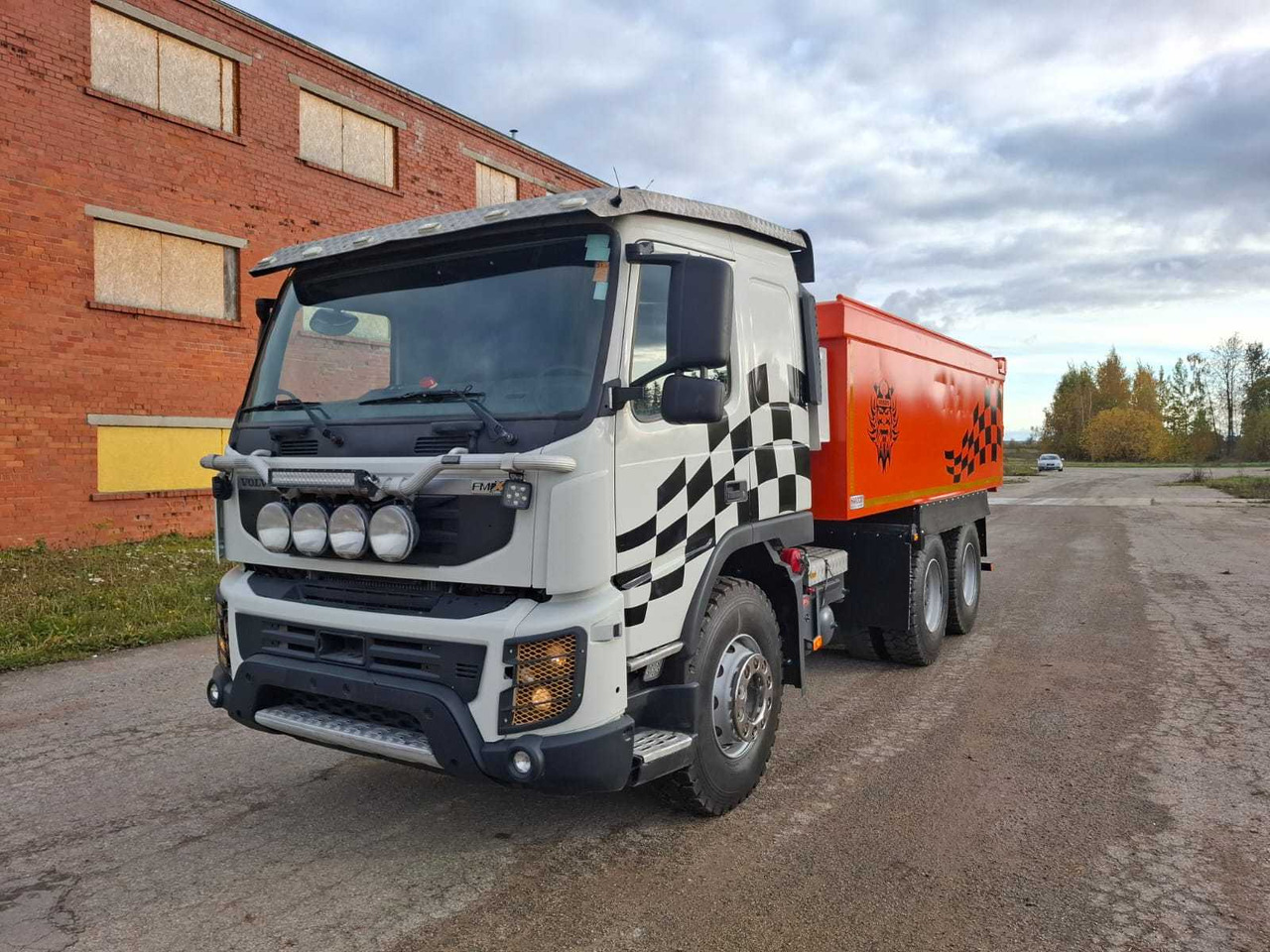 Volvo FM460 - Dúmper: foto 1 Volvo FM460 - Dúmper: foto 1
