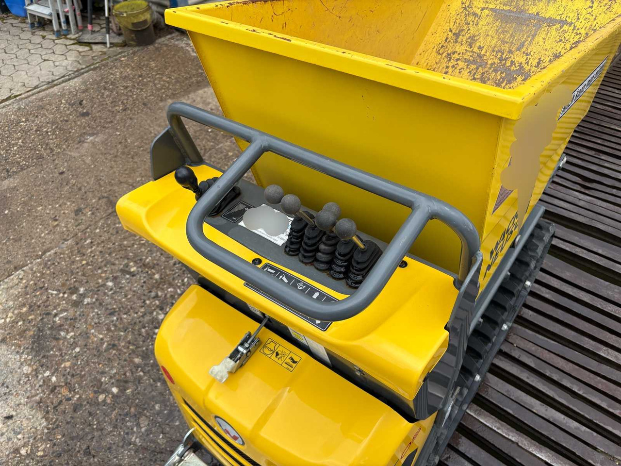 Wacker Neuson DT 05 DT11-01 - Dúmper: foto 4 Wacker Neuson DT 05 DT11-01 - Dúmper: foto 4