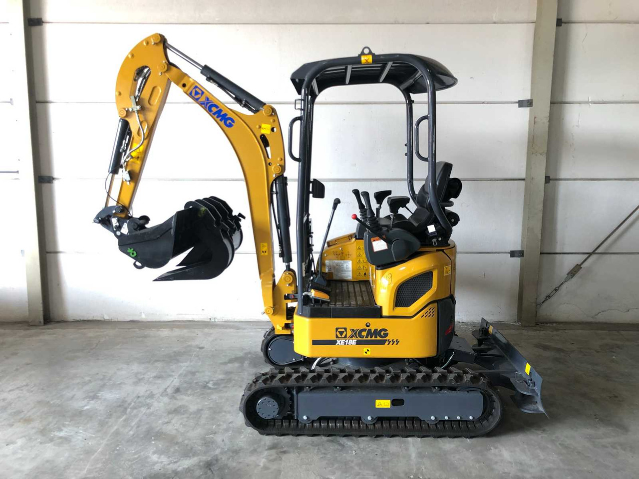 XCMG XE18E - Excavadora de cadenas: foto 3 XCMG XE18E - Excavadora de cadenas: foto 3