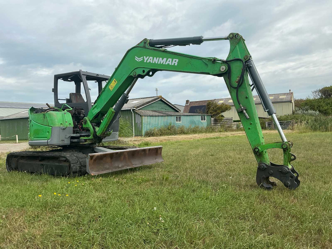 YANMAR VIO80U - Excavadora de cadenas: foto 4 YANMAR VIO80U - Excavadora de cadenas: foto 4