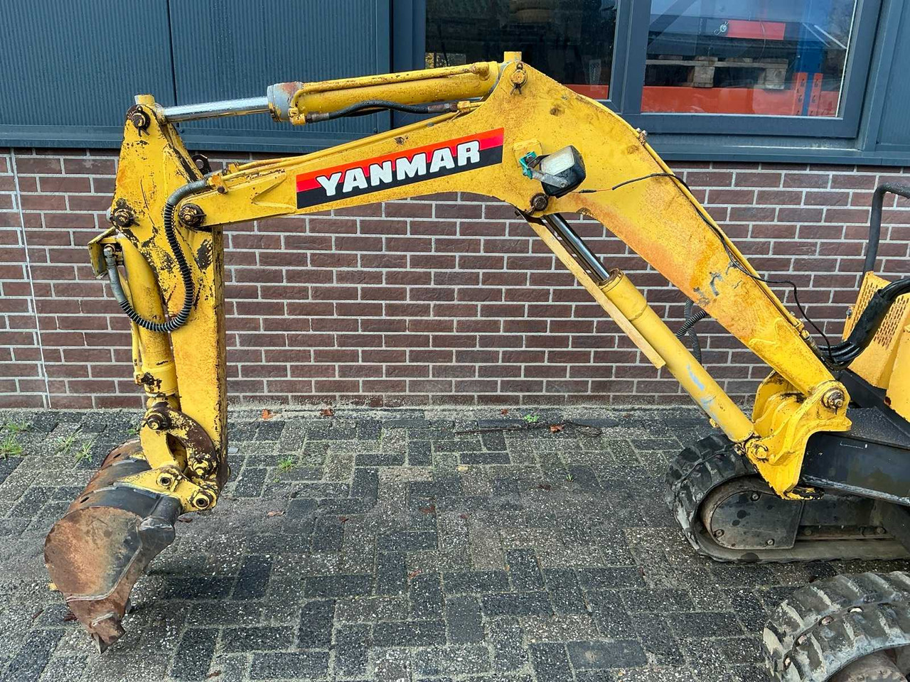 Miniexcavadora YANMAR YB10 MINI EXCAVATOR: foto 8 Miniexcavadora YANMAR YB10 MINI EXCAVATOR: foto 8