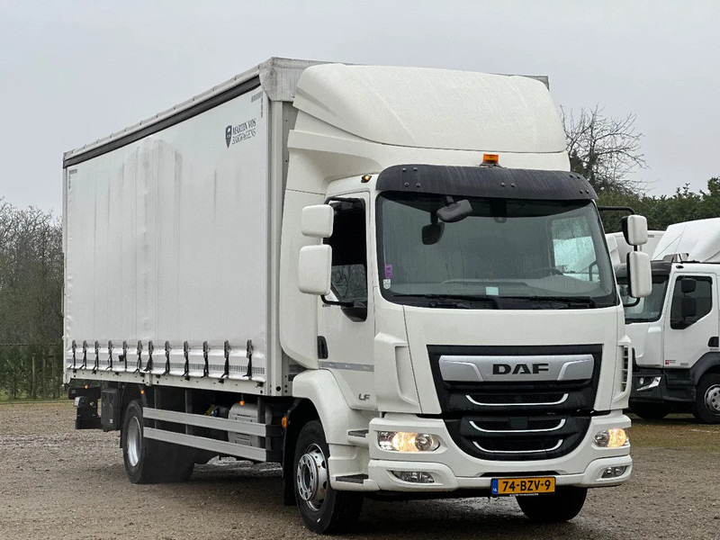 DAF LF 260 LF260.16 EURO6. 2022. - Camión lona: foto 2 DAF LF 260 LF260.16 EURO6. 2022. - Camión lona: foto 2