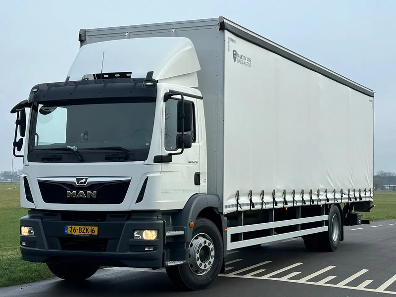 MAN TGM TGM. 15.250. EURO6. 2020. Schuifzeil Bakwagen met Laadklep 990x248x270 - Camión lona: foto 1 MAN TGM TGM. 15.250. EURO6. 2020. Schuifzeil Bakwagen met Laadklep 990x248x270 - Camión lona: foto 1