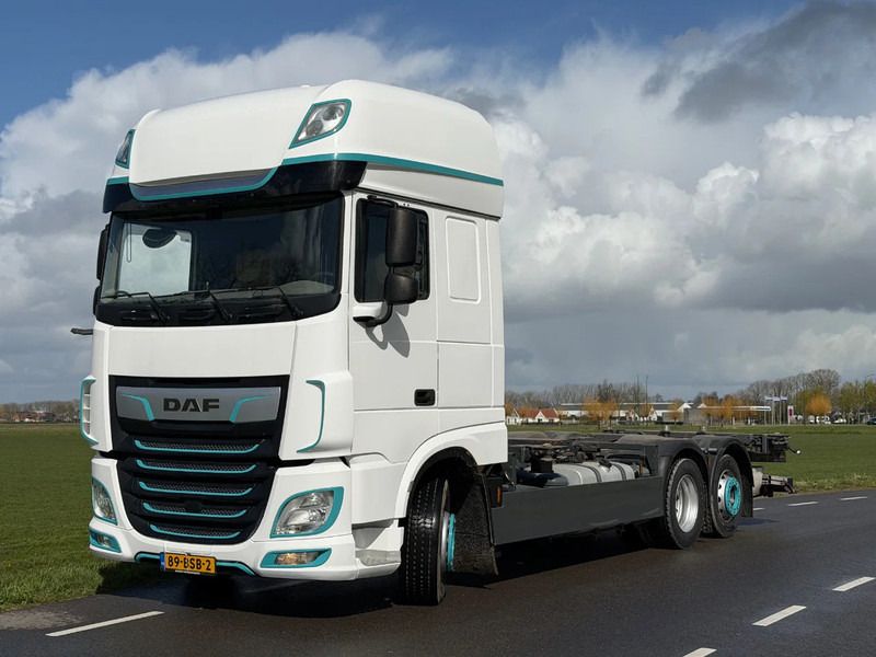 DAF XF 480 XF 480.26 EURO6 - Vehículo comercial ligero: foto 1 DAF XF 480 XF 480.26 EURO6 - Vehículo comercial ligero: foto 1