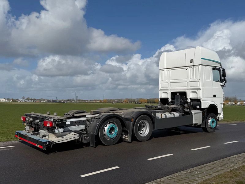 DAF XF 480 XF 480.26 EURO6 - Vehículo comercial ligero: foto 4 DAF XF 480 XF 480.26 EURO6 - Vehículo comercial ligero: foto 4