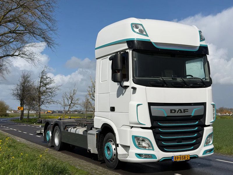 DAF XF 480 XF 480.26 EURO6 - Vehículo comercial ligero: foto 2 DAF XF 480 XF 480.26 EURO6 - Vehículo comercial ligero: foto 2