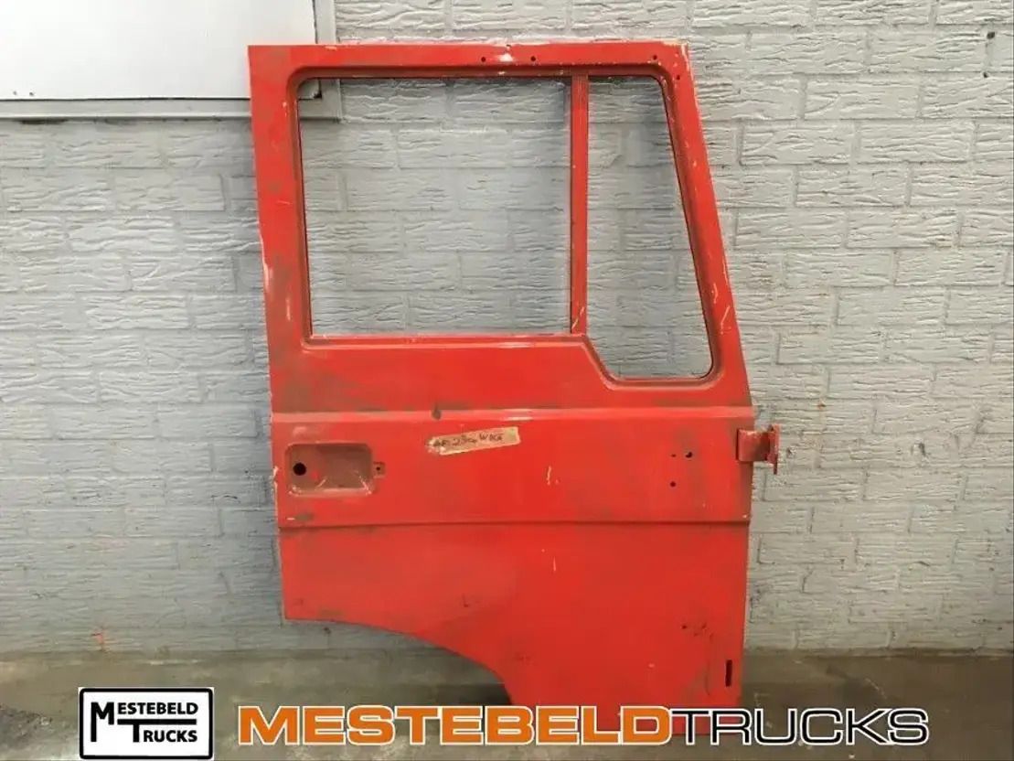 DAF Deur DAF 2300 rechts - Cabina e interior para Camión: foto 1 DAF Deur DAF 2300 rechts - Cabina e interior para Camión: foto 1