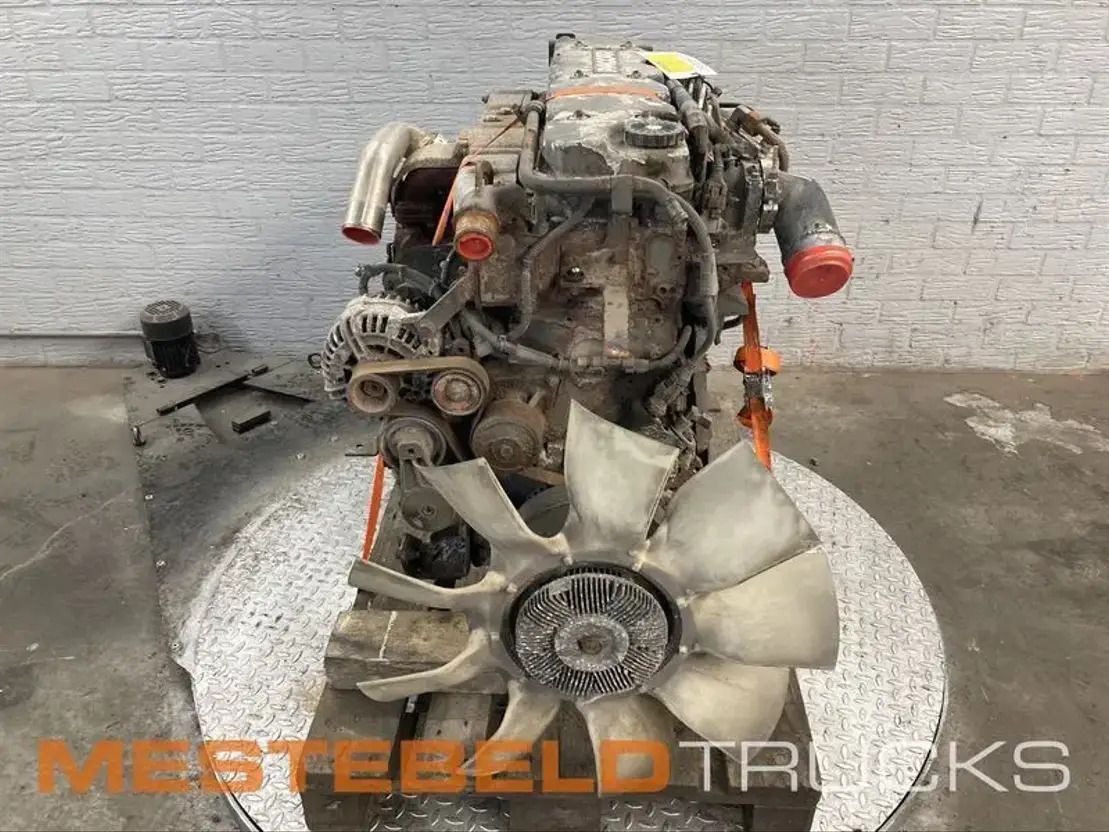 DAF Motor LF - Motor y piezas para Camión: foto 3 DAF Motor LF - Motor y piezas para Camión: foto 3