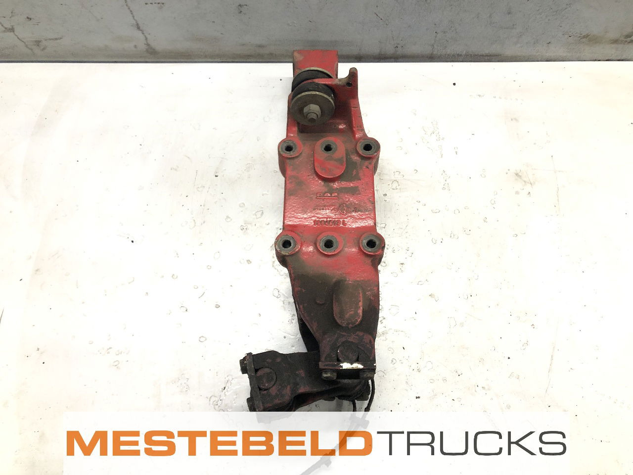 DAF Steun voorveer linksachter 95 XF - Bastidor/ Chasis para Camión: foto 1 DAF Steun voorveer linksachter 95 XF - Bastidor/ Chasis para Camión: foto 1