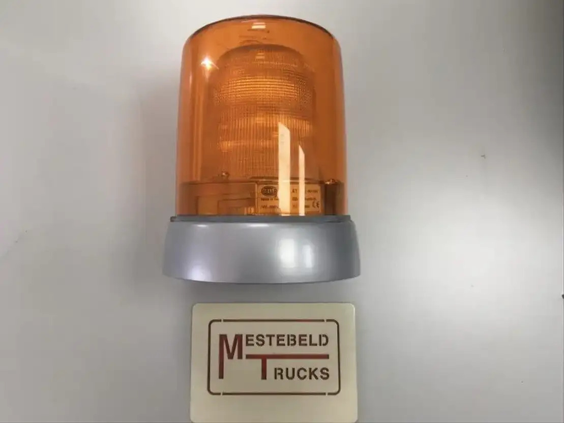 Hella Zwaailamp Xenon KLX 7000 F - Sistema eléctrico para Camión: foto 2 Hella Zwaailamp Xenon KLX 7000 F - Sistema eléctrico para Camión: foto 2