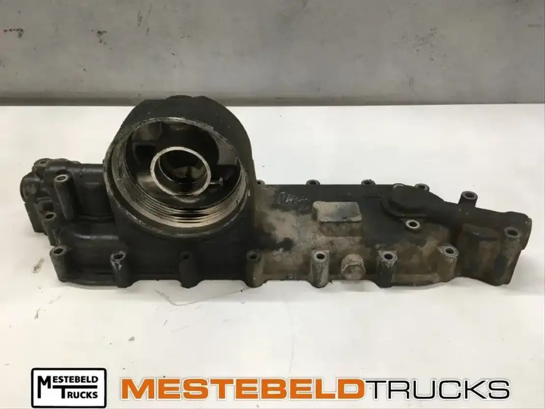 Iveco Oliekoelerhuis Cursor 13 - Motor y piezas para Camión: foto 1 Iveco Oliekoelerhuis Cursor 13 - Motor y piezas para Camión: foto 1