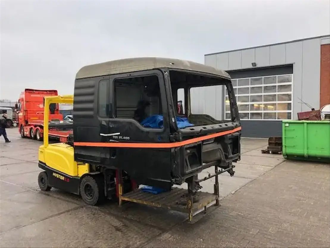 MAN Cabine MAN TGS - Cabina e interior para Camión: foto 2 MAN Cabine MAN TGS - Cabina e interior para Camión: foto 2