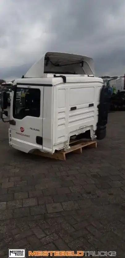 MAN Cabine TGL 12.220 - Cabina para Camión: foto 2 MAN Cabine TGL 12.220 - Cabina para Camión: foto 2