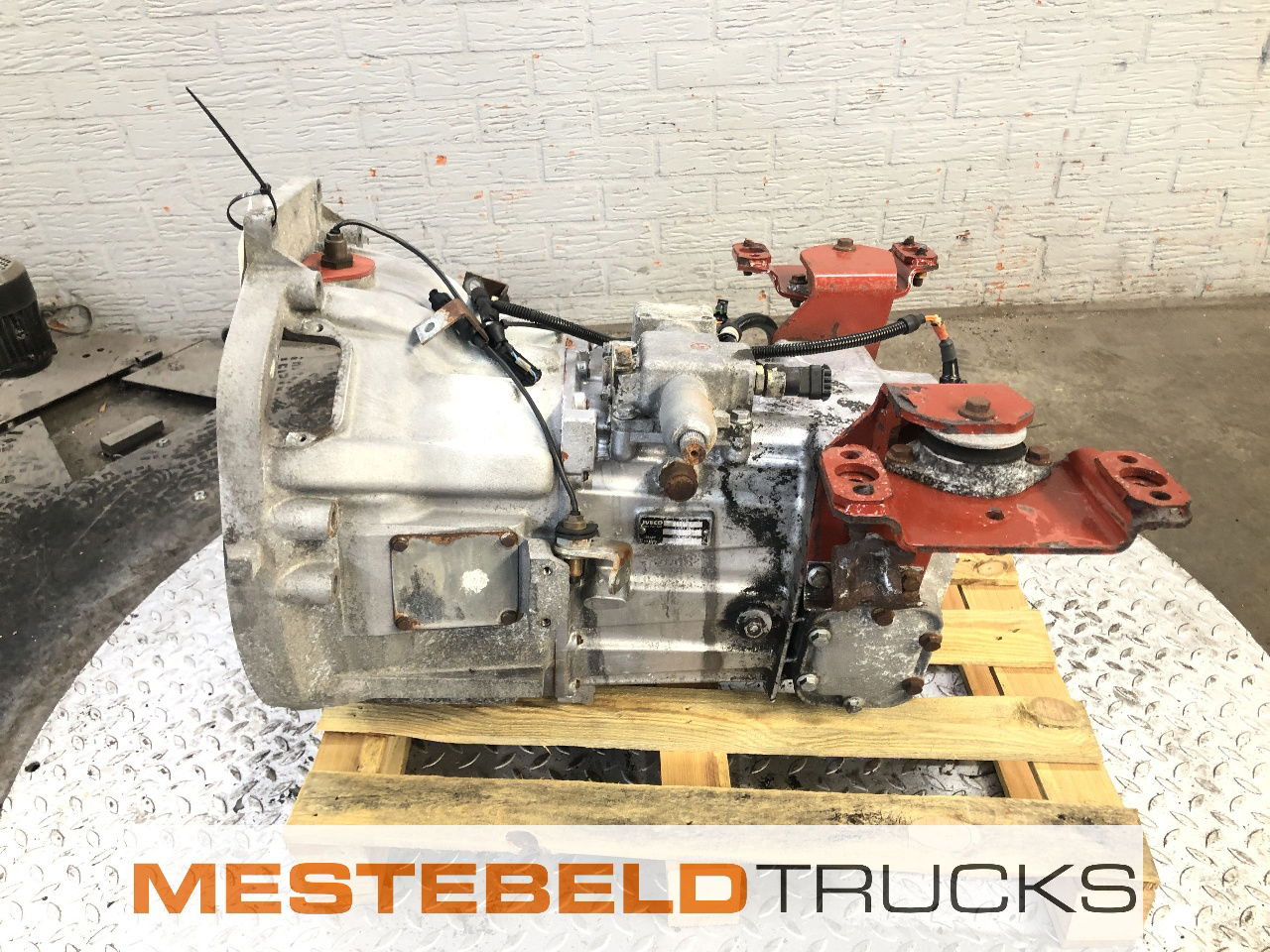 MAN Versnellingsbak 2845.6 - Caja de cambios y piezas para Camión: foto 3 MAN Versnellingsbak 2845.6 - Caja de cambios y piezas para Camión: foto 3