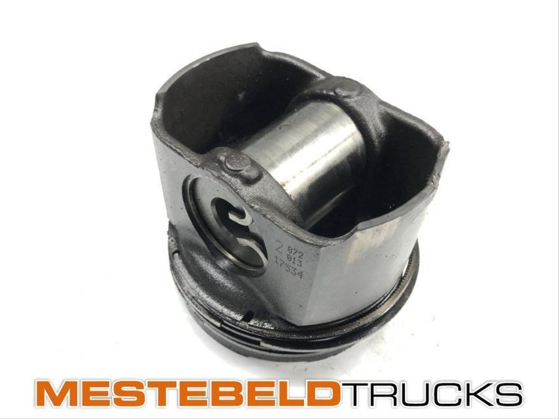 MAN Zuiger D 2676 - Motor y piezas para Camión: foto 1 MAN Zuiger D 2676 - Motor y piezas para Camión: foto 1