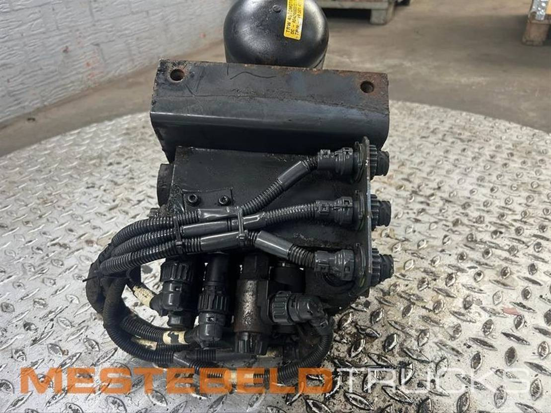 Mercedes-Benz Stuurventiel sleepas Mercedes - Dirección para Camión: foto 2 Mercedes-Benz Stuurventiel sleepas Mercedes - Dirección para Camión: foto 2