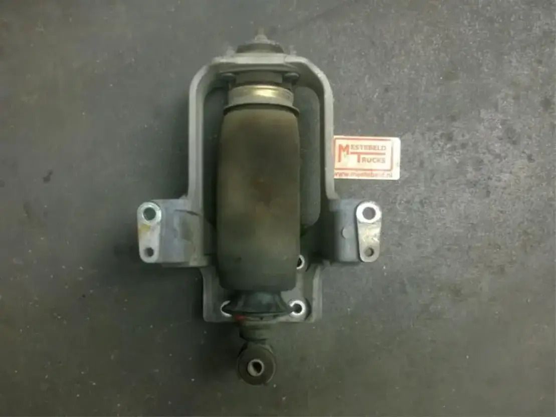 Scania Cabineschokbreker 4-P-G-R - Cabina e interior para Camión: foto 1 Scania Cabineschokbreker 4-P-G-R - Cabina e interior para Camión: foto 1