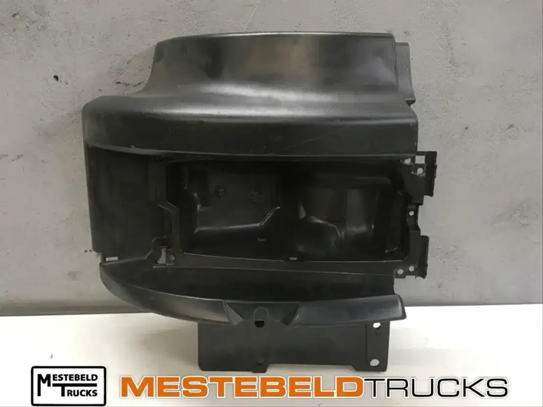 Scania Koplamphuis rechts - Cabina e interior para Camión: foto 1 Scania Koplamphuis rechts - Cabina e interior para Camión: foto 1