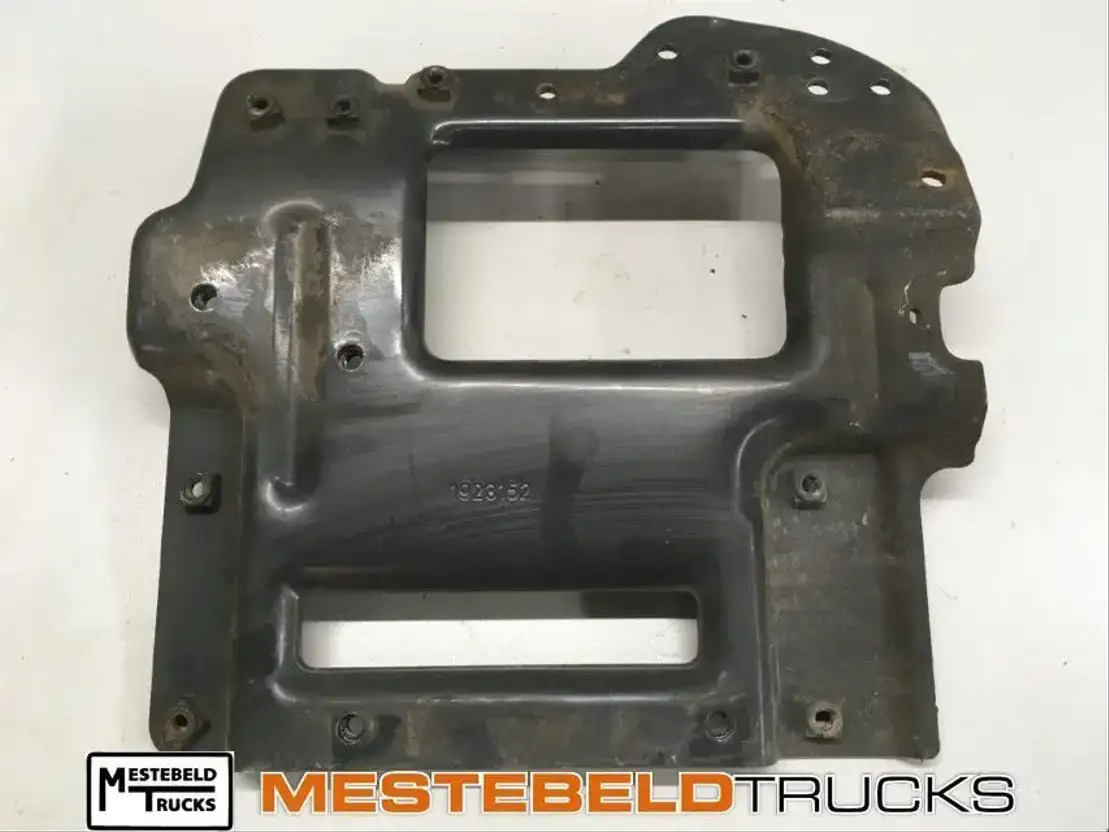 Scania Koplampsteun G410 links - Bastidor/ Chasis para Camión: foto 1 Scania Koplampsteun G410 links - Bastidor/ Chasis para Camión: foto 1