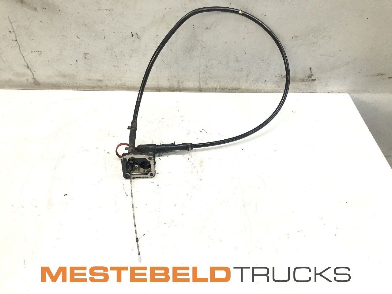 Scania Peilstok met houder DC13 - Motor y piezas para Camión: foto 1 Scania Peilstok met houder DC13 - Motor y piezas para Camión: foto 1