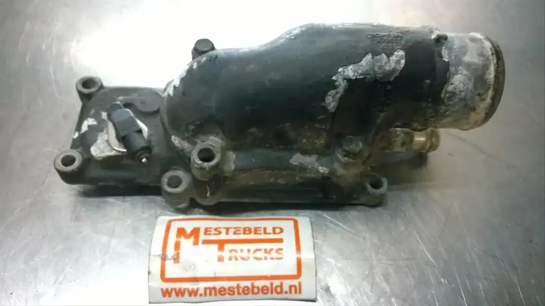 Scania T hermostaathuis - Sistema de refrigeración para Camión: foto 1 Scania T hermostaathuis - Sistema de refrigeración para Camión: foto 1