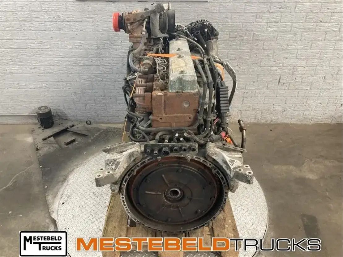 Volvo Motor D7C 250 EC99 - Motor para Camión: foto 4 Volvo Motor D7C 250 EC99 - Motor para Camión: foto 4