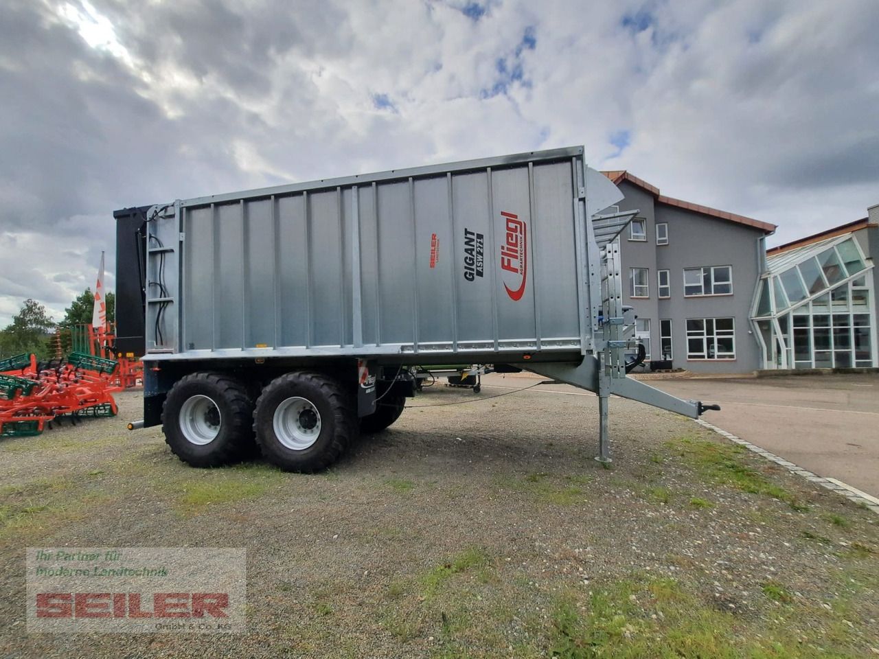 Fliegl ASW 271 C FOX "Franken-Renner" 40m³ - Remolque autocargador: foto 4 Fliegl ASW 271 C FOX "Franken-Renner" 40m³ - Remolque autocargador: foto 4
