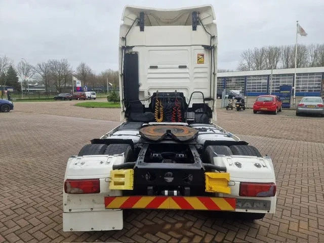 MAN TGX 18.480 Euro 5 Retarder 2-Tanks - Cabeza tractora: foto 4 MAN TGX 18.480 Euro 5 Retarder 2-Tanks - Cabeza tractora: foto 4