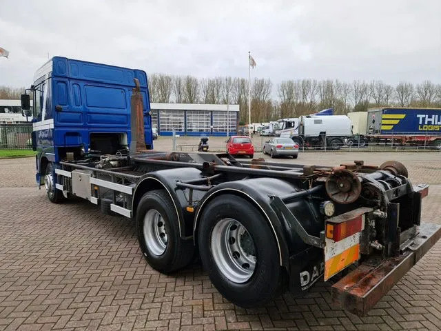 DAF XF 95.430 Euro 4 6x2 Manual-Gear - Chasis camión: foto 5 DAF XF 95.430 Euro 4 6x2 Manual-Gear - Chasis camión: foto 5