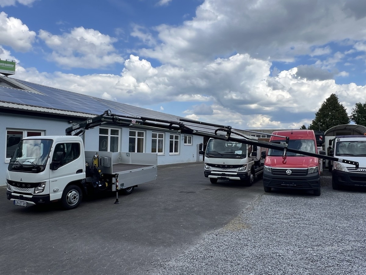 FUSO 3S15 Alu Pritsche 2.80m Ladekran Bohrgerät - Caja abierta furgoneta: foto 5 FUSO 3S15 Alu Pritsche 2.80m Ladekran Bohrgerät - Caja abierta furgoneta: foto 5