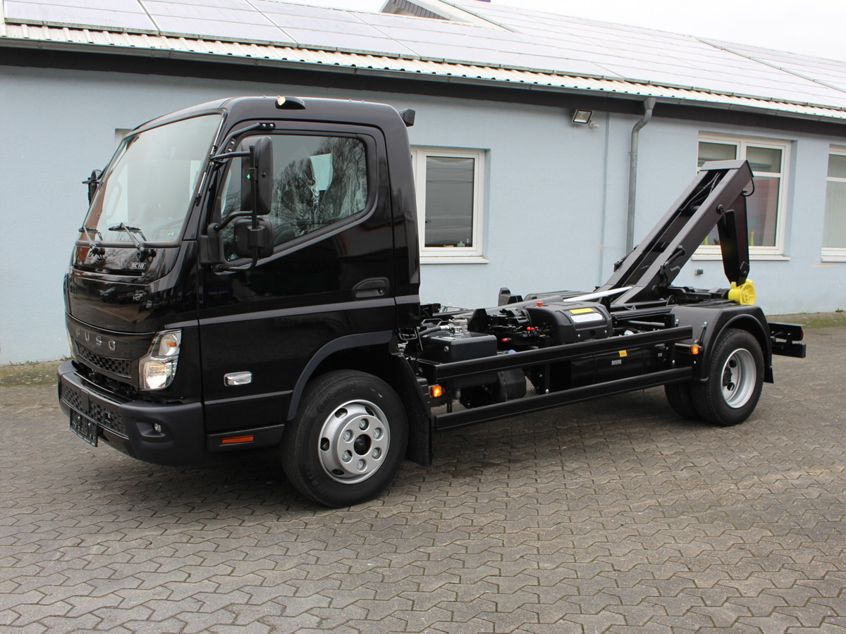 FUSO Canter FUSO 9C18 Duonic City Abrollkipper Black - Multibasculante camión, Camión grúa: foto 3 FUSO Canter FUSO 9C18 Duonic City Abrollkipper Black - Multibasculante camión, Camión grúa: foto 3