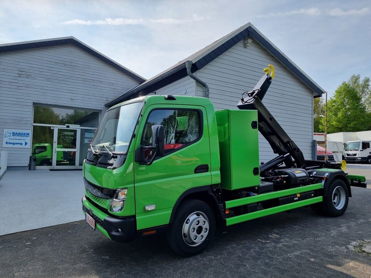 FUSO Canter Fuso 7C18 City Abrollkipper - Multibasculante camión: foto 2 FUSO Canter Fuso 7C18 City Abrollkipper - Multibasculante camión: foto 2