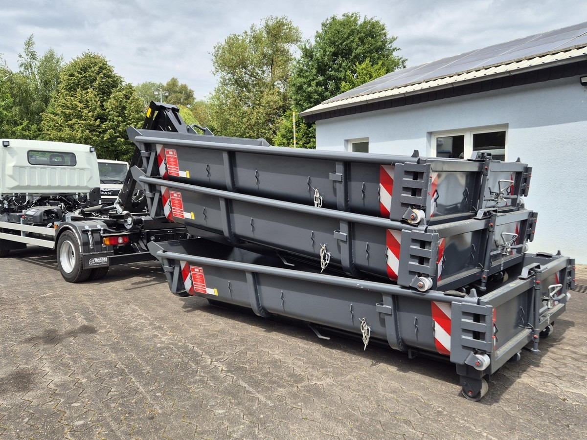 FUSO FUSO 9C18 40km/h City Abrollkipper WLF Swiss CH - Multibasculante camión: foto 2 FUSO FUSO 9C18 40km/h City Abrollkipper WLF Swiss CH - Multibasculante camión: foto 2