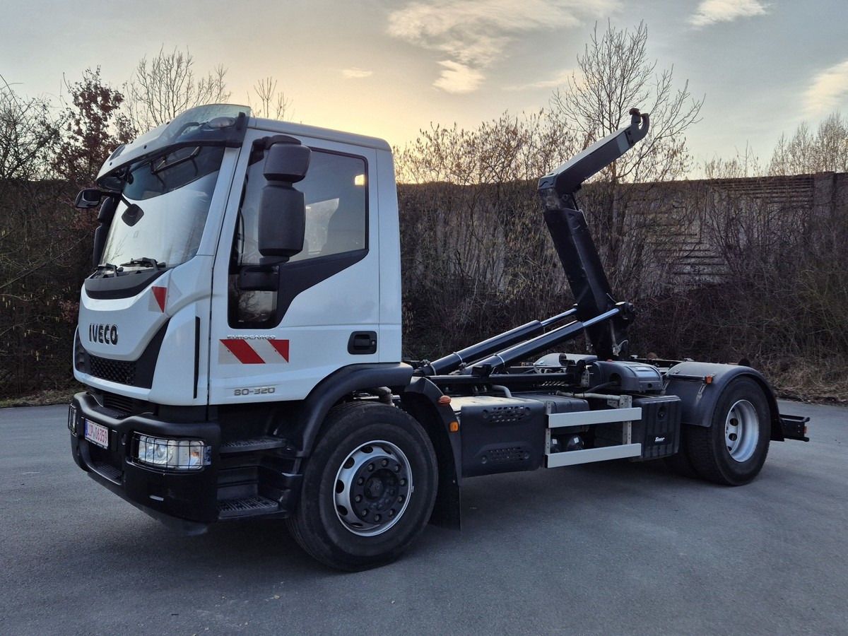 IVECO Euro Cargo 180E32 4x2 Abrollkipper Teleskoparm - Multibasculante camión: foto 2 IVECO Euro Cargo 180E32 4x2 Abrollkipper Teleskoparm - Multibasculante camión: foto 2