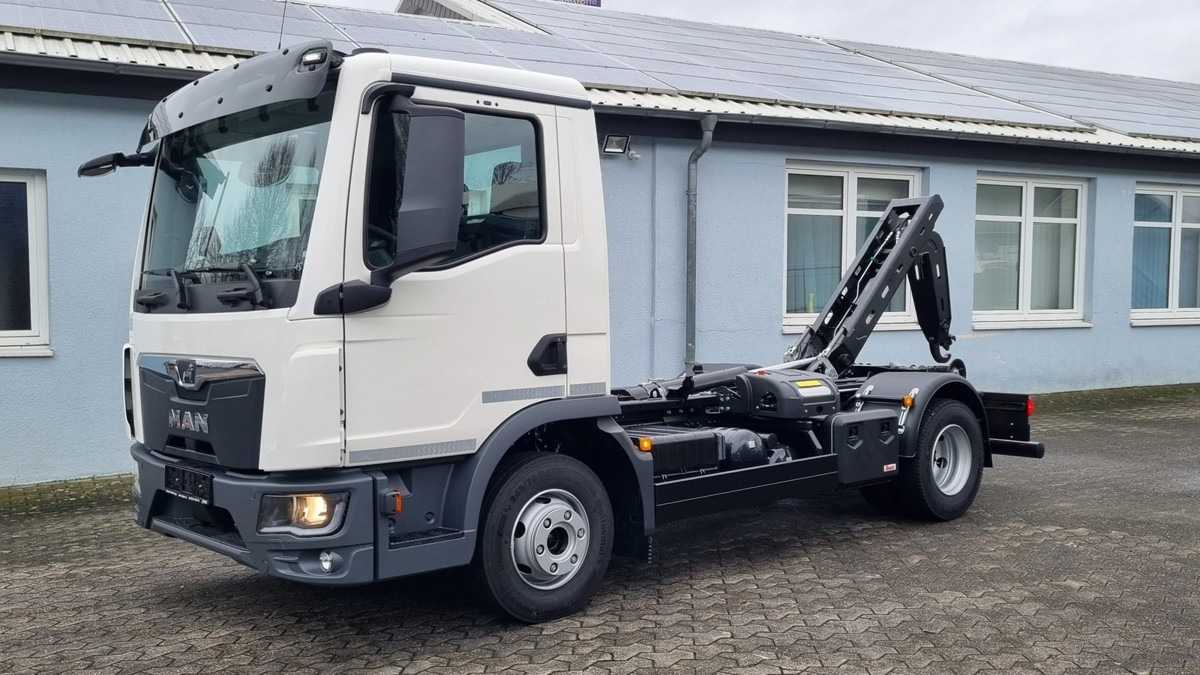 Multibasculante camión nuevo MAN TGL 12.220 BL NEU City Abrollkipper 8t TipMatic: foto 13 Multibasculante camión nuevo MAN TGL 12.220 BL NEU City Abrollkipper 8t TipMatic: foto 13