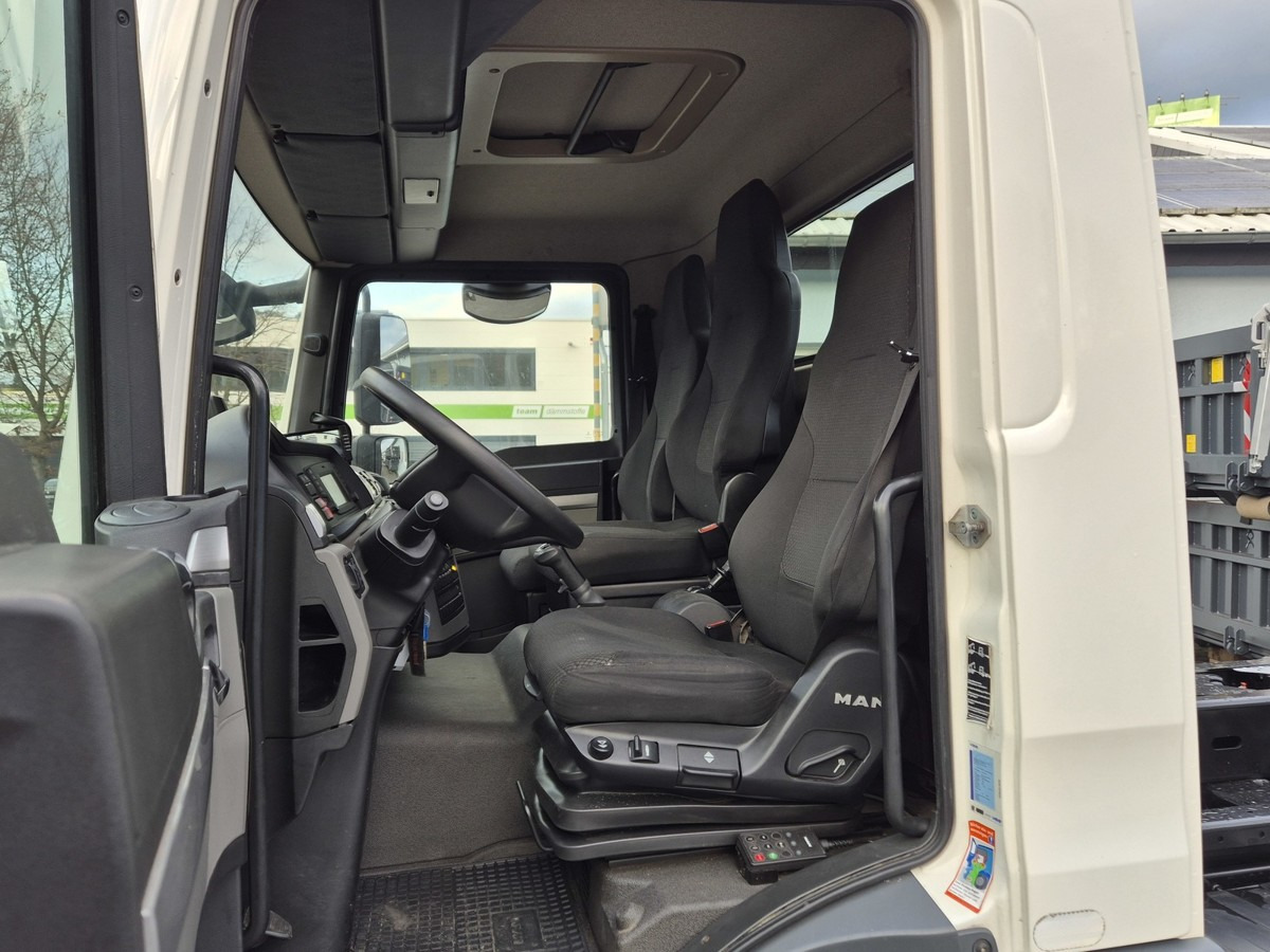 MAN TGL 12.250 BL City Abrollkipper AHK Euro 6 - Multibasculante camión: foto 5 MAN TGL 12.250 BL City Abrollkipper AHK Euro 6 - Multibasculante camión: foto 5