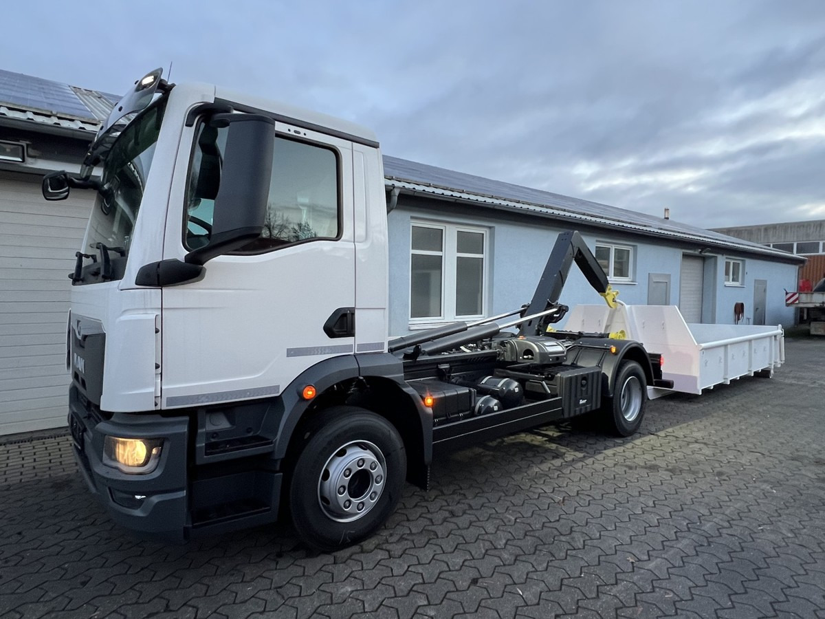MAN TGM 15.290 BL Abrollkipper PowerMatic Standheiz. - Multibasculante camión: foto 5 MAN TGM 15.290 BL Abrollkipper PowerMatic Standheiz. - Multibasculante camión: foto 5