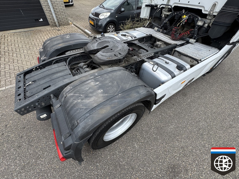 Mercedes-Benz ACTROS 1853 Giga Space - Full spoiler - night A/C - LOW KM - Cabeza tractora: foto 5 Mercedes-Benz ACTROS 1853 Giga Space - Full spoiler - night A/C - LOW KM - Cabeza tractora: foto 5