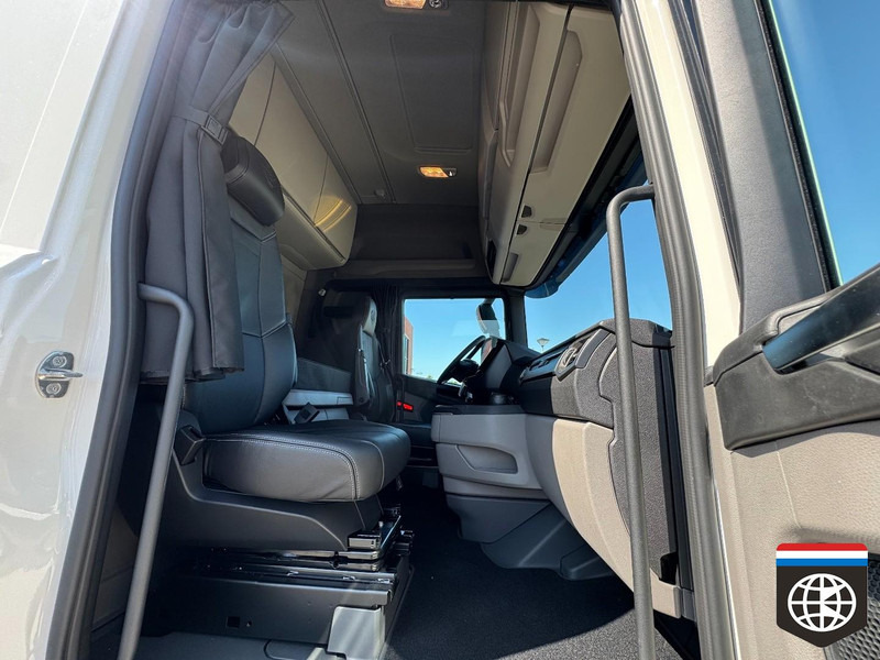 Cabeza tractora Scania 590 S DOUBLE PTO - FULL SPOILER - NEW: foto 7