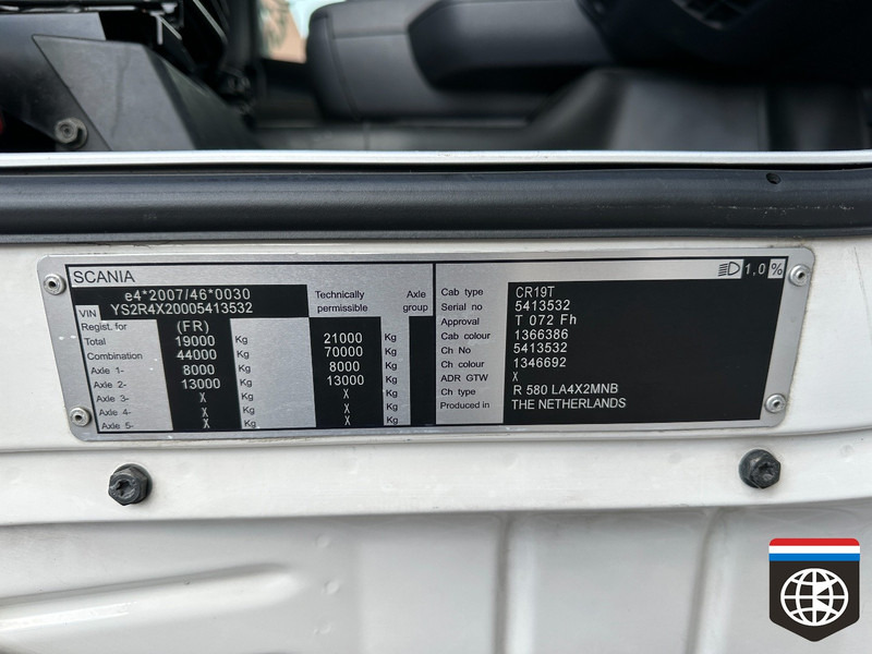 Leasing financiero de Scania R 580 STREAMLINE - RETARDER - NIGHT A/C - 2 X TANK leasing Scania R 580 STREAMLINE - RETARDER - NIGHT A/C - 2 X TANK: foto 16