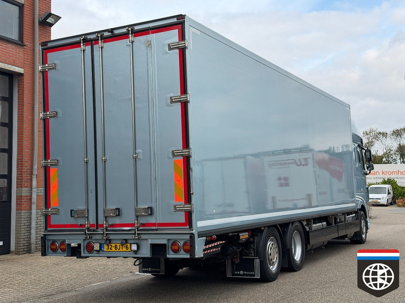 DAF XF 460 FAN TAIL LIFT / TRS / NIGHT A/C / RACING TEAM / CAMPER - Frigorífico camión: foto 5 DAF XF 460 FAN TAIL LIFT / TRS / NIGHT A/C / RACING TEAM / CAMPER - Frigorífico camión: foto 5